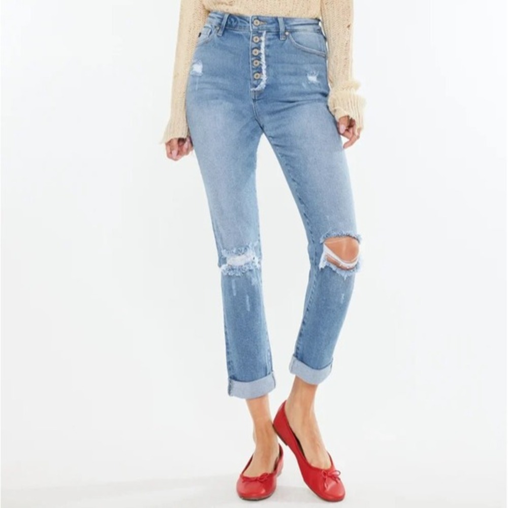 KanCan Tove Ultra High Rise Mom Jeans Distressed 27 Light Wash Button Fly Denim